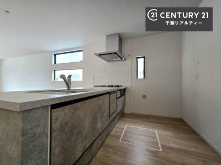 Lb` Ƃ肠钲Xy[XōƂ₷KȃLb`łI
qlƈꏏɂَqy߂LXXy[XłByԂɂȂ肻łˁI