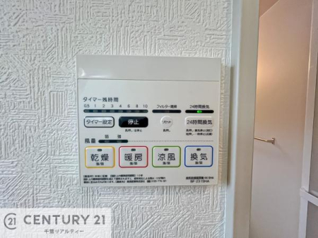 ̑ g[tĂ閣͓IȎdlłI~̓q[gVbN̗\hɂg܂B
J̓ł󕨂̂ŁA󕨂ߍ݂ɂI