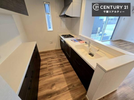 Lb` lC̑ΖʎVXeLb`̗pĂ܂IƑ̃R~jP[VRƑ݌vłB
qlɂڂ͂̂ŊłˁBLXgĉKɍƂi݂܂B