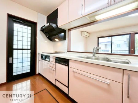 Lb` Ƃ肠钲Xy[XōƂ₷KȃLb`łI
qlƈꏏɂَqy߂LXXy[XłByԂɂȂ肻łˁI