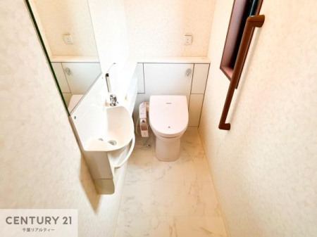 gC 1E2KɃgC܂I̖Zԑт҂ɂ݂łˁBƂ̂gCłꂪ₷łI