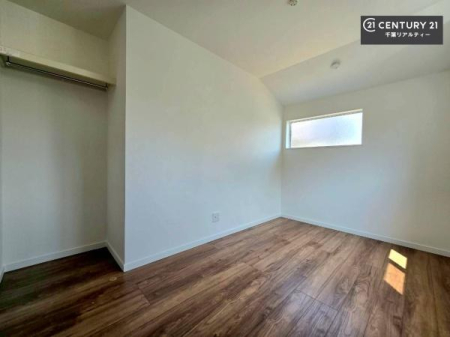 �q������ �|���o�������Ȃ��������́A���q�l�̂������Ƃ��Ă����S�ł��I
���[�X�y�[�X���[�����Ă���̂ŎU�炩�������������T�b�ƕЕt�����܂��I