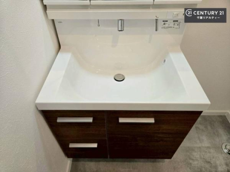 ���ʑ�E���ʏ� �[�����ʑ�{�E���́A�������˂ɂ����̂ł�����ꂪ�y�X�I���������ۂĂ܂��I
�L���C�Ȑ��ʏ��Ŏ��������̃��`�x�[�V�������オ��܂��ˁI