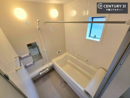 ���� �������������l�̕��͋C�̃o�X���[���́A�����o�Ă��ăo�X�^�C�����[���I
���d���撣���Ă��邲�J���ɂ��D�݂̓����̓����܂����āA�y����ł݂Ă͂������ł��傤���H