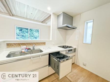 Lb` lC̑ΖʎVXeLb`̗pĂ܂IƑ̃R~jP[VRƑ݌vłB
qlɂڂ͂̂ŊłˁB[͂܂I