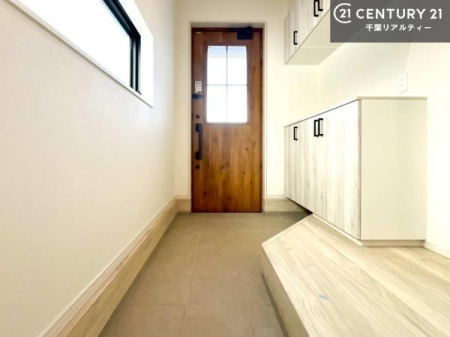  V[Y{bNXtȂ̂ŁAւЕt|₷łI
XbLւŌ˂JuԁÂSnԂo}Ă܂B
