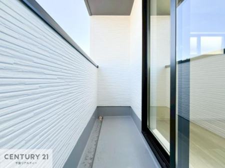 oRj[ zǍDȃoRj[łIꂽɂ͐nJIȎԂy߂܂B
