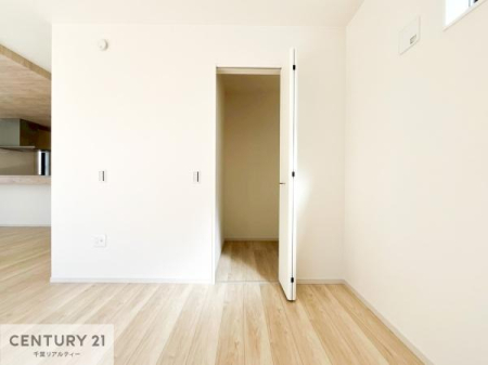 rO [͂ɗDĂ邩炱A]vȃm\ɏoACeAL[vł܂BVvŐꂽԂy݂B