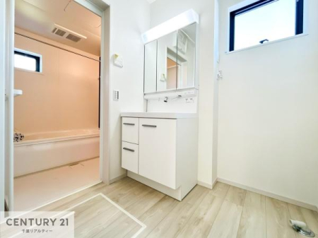 ʑEʏ t̖邢ʎłICɓւłĐɕۂƂł܂IRނ̂łς̎dオǂȂ܂ˁI