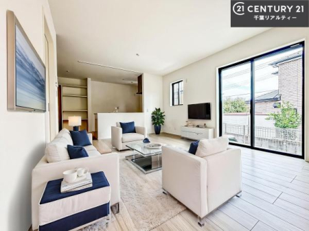 rO ƋCGp[XłBĴLXLDKI\t@[_CjOe[uuĂɂȂȂ̂ŉKɉ߂܂I
R~jP[V₷rOłI