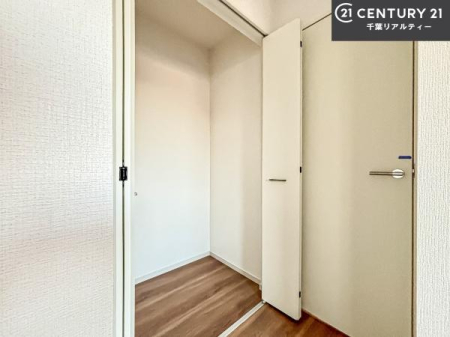 [ e[tI}ȂqlqĂU炩TbƕЕt܂ĨXy[X܂Ƃ肠邨o邱Ƃo܂I