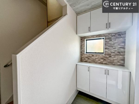  V[Y{bNXtȂ̂ŁAւЕt|₷łI
XbLւŌ˂JuԁÂSnԂo}Ă܂B