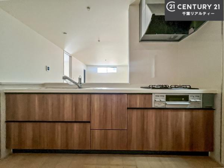 Lb` Ƃ₷VXeLb`łI[tĂ̂ŁAXy[XɕuȂčςނ̂ŁALXgāAKɍƂł܂I