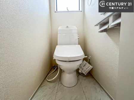 gC 1E2KɃgC܂I̖Zԑт҂ɂ݂łˁB