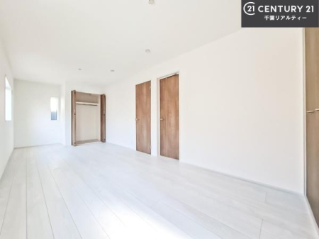 Q DޗḿA̖ڊo߂CǂłˁBԂƉ߂Ƃł܂BDF̃t[OǂȉƋɂ}b`܂I