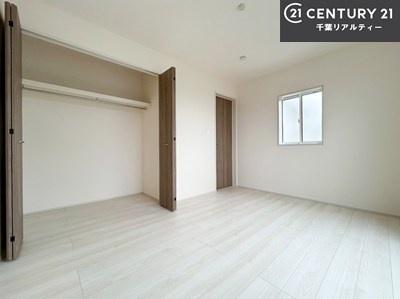 q |oȂ́Aql̂ƂĂSłI
[Xy[X[Ă̂ŎU炩TbƕЕt܂IynwJÒz