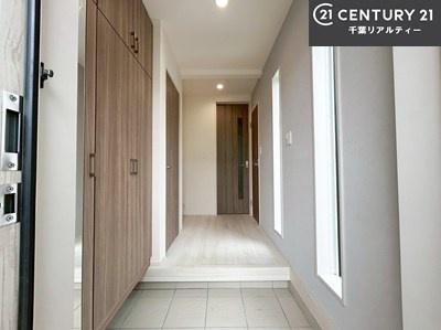  V[Y{bNXtȂ̂ŁAւЕt|₷łI
XbLւŌ˂JuԁÂSnԂo}Ă܂B
