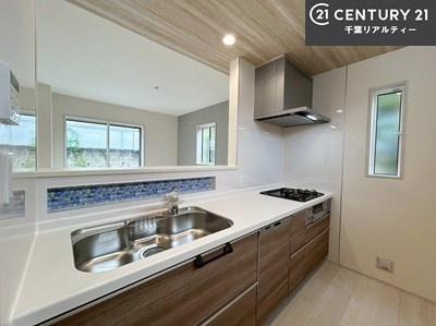 Lb` Lb`ɂ͏AR荞݂Ȃ犷CX[YB邭KȒԂĂ܂BCł܂I