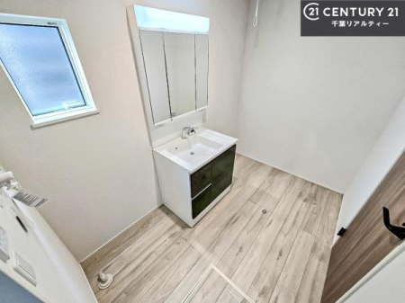 ʑEʏ t̖邢ʎłICɓւłĐɕۂƂł܂IRނ̂łς̎dオǂȂ܂ˁI