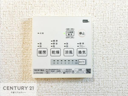 ̑ g[tĂ閣͓IȎdlłI~̓q[gVbN̗\hɂg܂B
J̓ł󕨂̂ŁA󕨂ߍ݂ɂI