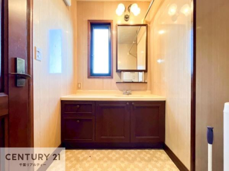 ʑEʏ gȂ𐮂ʏ́A厖łI̐̂镵͋CoIC悭g܂B[Xy[XłˁI
