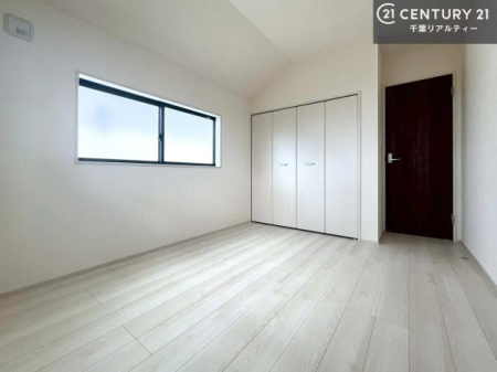 Q DޗḿA̖ڊo߂CǂłˁBԂƉ߂Ƃł܂BDF̃t[OǂȉƋɂ}b`܂I