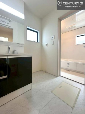 ʑEʏ t̖邢ʎłICɓւłĐɕۂƂł܂IRނ̂łς̎dオǂȂ܂ˁI