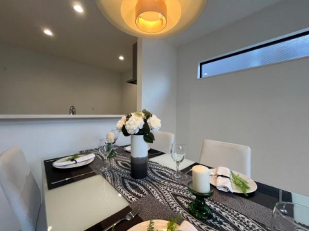 rO SnǂrO͉ƑRƏW܂܂BƑcR̎ԂłBƑƁAw[Ԃ߂łˁB邭JIȋԂłBydlz