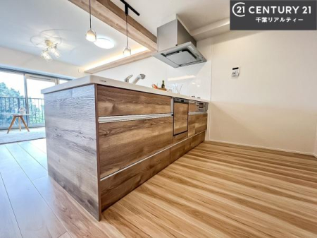 Lb` Ƃ肠钲Xy[XōƂ₷KȃLb`łI
qlƈꏏɂَqy߂LXXy[XłByԂɂȂ肻łˁI