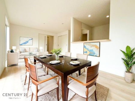 rO ƋCGp[XłBSnǂrO͉ƑRƏW܂܂BƑcR̎ԂłBƑƁAw[Ԃ߂łˁB邭JIȋԂłB