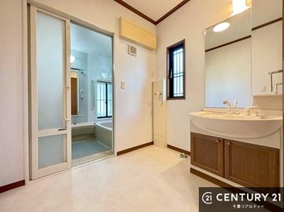 ʑEʏ t̖邢ʎłICɓւłĐɕۂƂł܂IRނ̂łς̎dオǂȂ܂ˁI