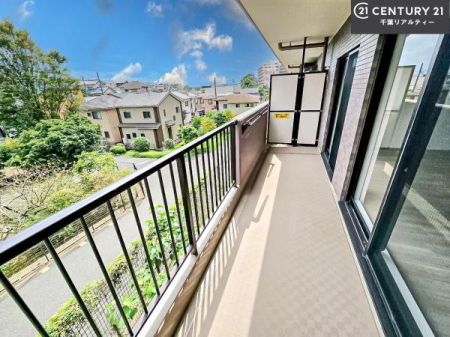 oRj[ zǍDȃoRj[łIꂽɂ͐nJIȎԂy߂܂B