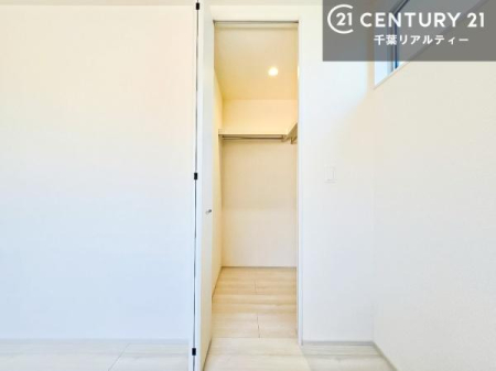 [ Ղ̎[Xy[XŁA炵萮Z܂BƑ̉וꂢɕЕtAKɉ߂܂B