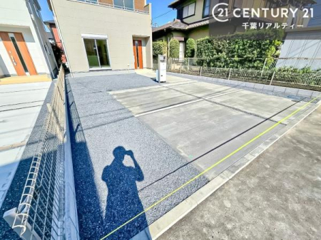 ԏ ԃXy[X2䕪܂IZJhJ[͂AoCN⎩]ԂȂǂuꏊɍ܂B