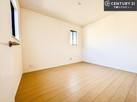 q |oȂ́Aql̂ƂĂSłI
[Xy[X[Ă̂ŎU炩TbƕЕt܂I