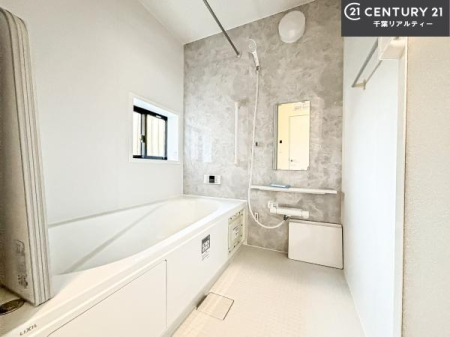  l͋̕C̃oX[́AVbNȃfUCŃoX^C[I
d撣Ă邲JɂD݂̓̓܂āAył݂Ă͂ł傤H