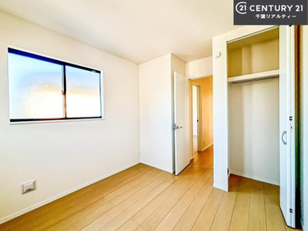 Q VvɃfUCĂ邽߁AƋIт܂I
Cɓ̉ƋuĂ낰Ԃ邱Ƃł܂B