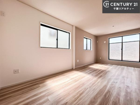 m oRj[ɖʂĂmłB邭肪ACł܂INāAOɏoĔwLт[ċzǂ}邱ƂołˁI