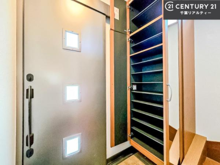  V[Y{bNXtȂ̂ŁAւЕt|₷łI
XbLւŌ˂JuԁÂSnԂo}Ă܂B
