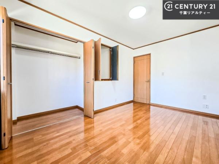 rOȊŐ VvɃfUCĂ邽߁AƋIт܂I
Cɓ̉ƋuĂ낰Ԃ邱Ƃł܂B