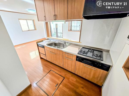 Lb` Ƃ肠钲Xy[XōƂ₷KȃLb`łI
qlƈꏏɂَqy߂LXXy[XłByԂɂȂ肻łˁI