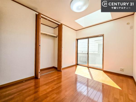 m oRj[ɖʂĂmłB邭肪ACł܂INāAOɏoĔwLт[ċzǂ}邱ƂołˁI