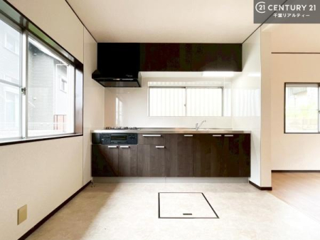 Lb` Ƃ₷VXeLb`łI[tĂ̂ŁAXy[XɕuȂčςނ̂ŁALXgāAKɍƂł܂I