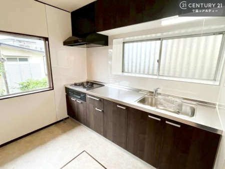 Lb` Ƃ₷VXeLb`łI[tĂ̂ŁAXy[XɕuȂčςނ̂ŁALXgāAKɍƂł܂I