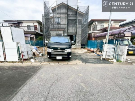 ԏ ԃXy[X2䕪܂IZJhJ[͂AoCN⎩]ԂȂǂuꏊɍ܂B