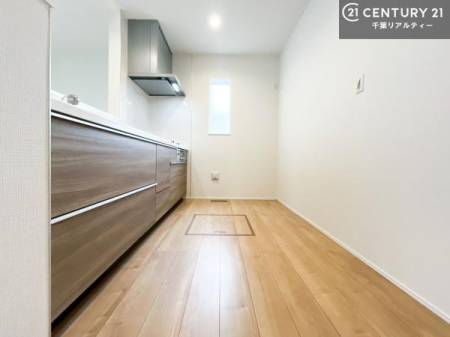 Lb` Ƃ肠钲Xy[XōƂ₷KȃLb`łI
qlƈꏏɂَqy߂LXXy[XłByԂɂȂ肻łˁI