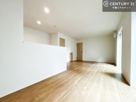 rO LXrO_CjOXy[XI肨HB΂yԂ߂܂BX̔܂I
zVЕt֗łI