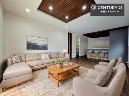 rO ƋCGp[XłBSnǂrO͉ƑRƏW܂܂BƑcR̎ԂłBƑƁAw[Ԃ߂łˁB邭JIȋԂłB