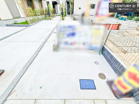 ԏ ԃXy[X2䕪܂IZJhJ[͂AoCN⎩]ԂȂǂuꏊɍ܂B