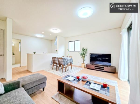 rO SnǂrO͉ƑRƏW܂܂BƑcR̎ԂłBƑƁAw[Ԃ߂łˁB邭JIȋԂłB